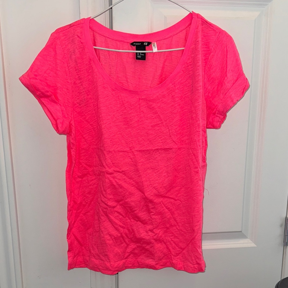 H&M Women’s Bright Hot Pink Scoop Neck Tee